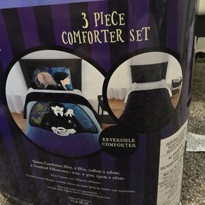 Reversible Black and Purple Comforter Set